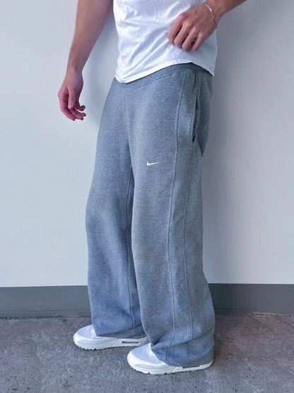 Trackpants