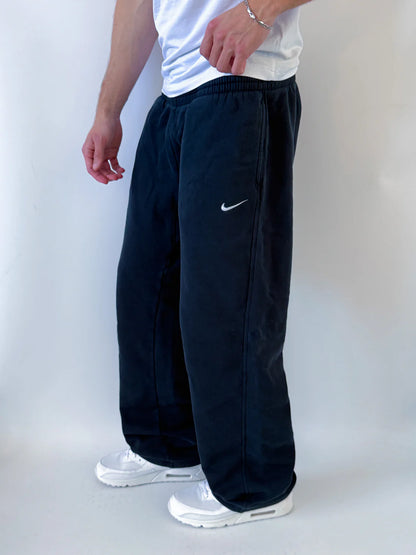 Trackpants